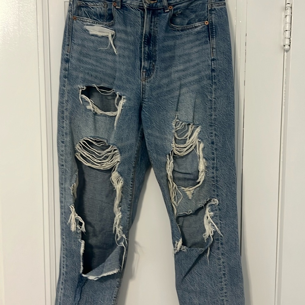 American Eagle Highest Rise Mom Jean